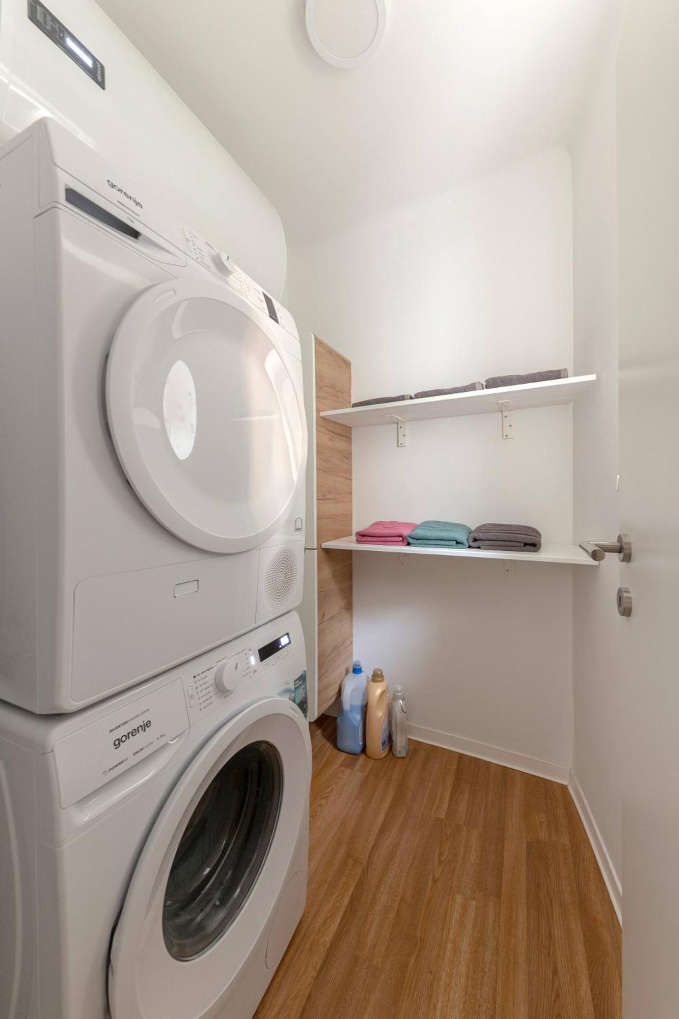 Apartments Grahek リュブリャナ エクステリア 写真